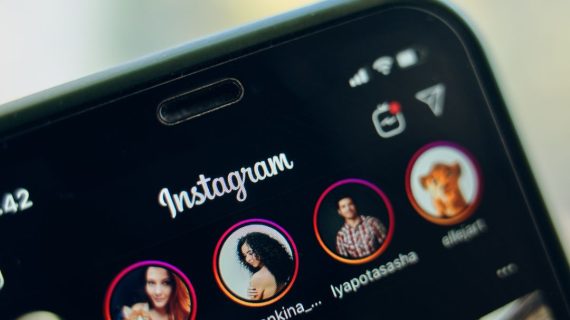 Meningkatkan Interaksi Pelanggan Melalui Instagram Stories